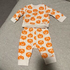 Cat & Jack Pumpkin sweatsuit